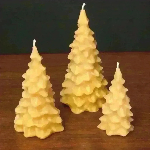 Blossom Hill Nursery Handmade Beeswax Candles Medium  Tree - Picture 4 of 4